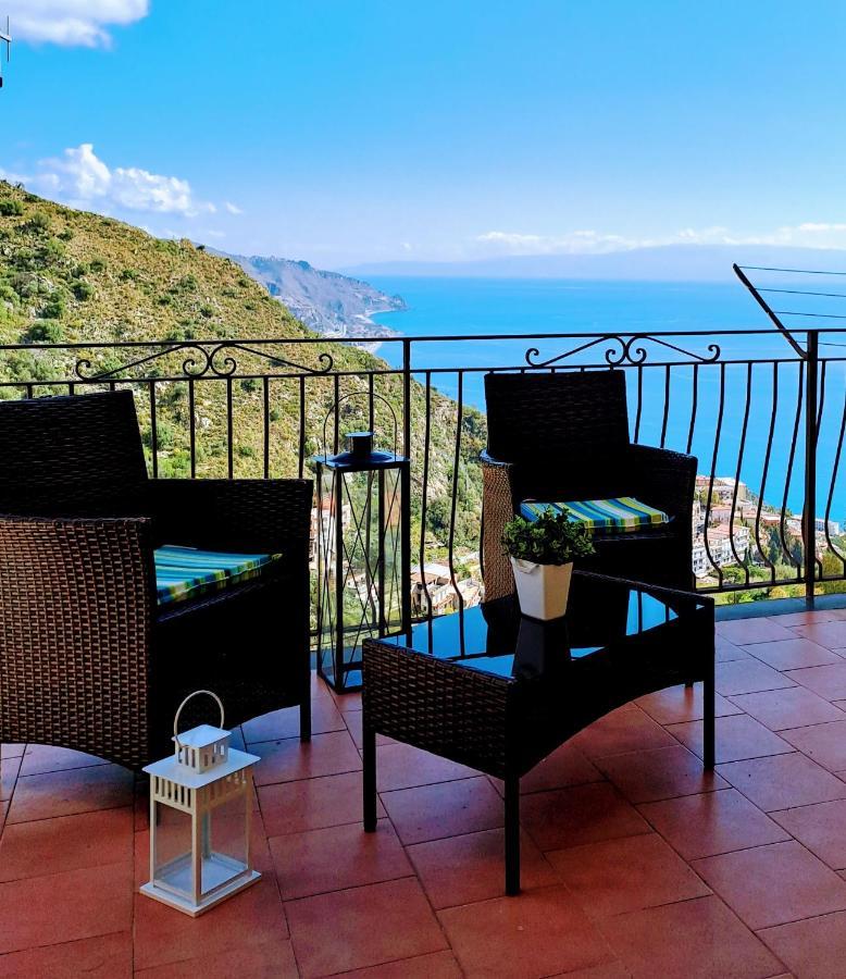 Tao Charming Apartment Taormina Esterno foto